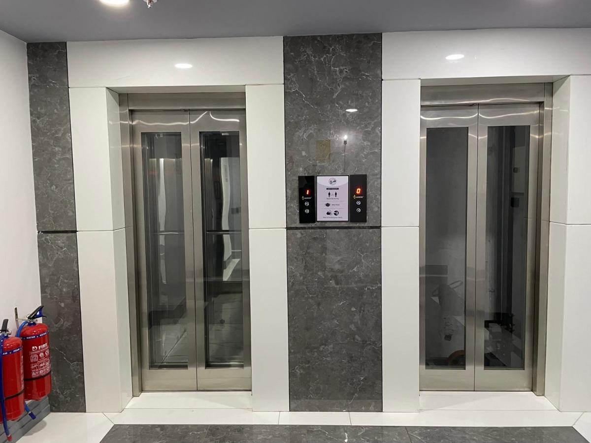 גורגאון Bedchambers Serviced Apartments - Cyber City מראה חיצוני תמונה